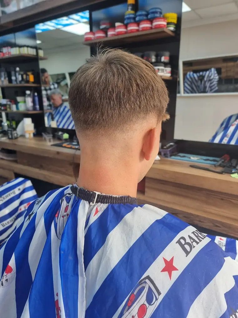 Textured crop finish, back view, Kurdistan Barbers